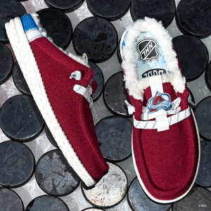 nhl® colorado avalanche® wally slip burgundy/blue
